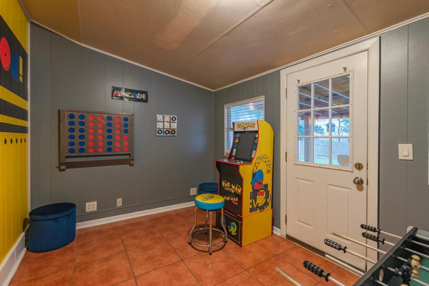 Texas Vacation Home, Game Room & Pool By Sixflags San Antonio Exterior photo